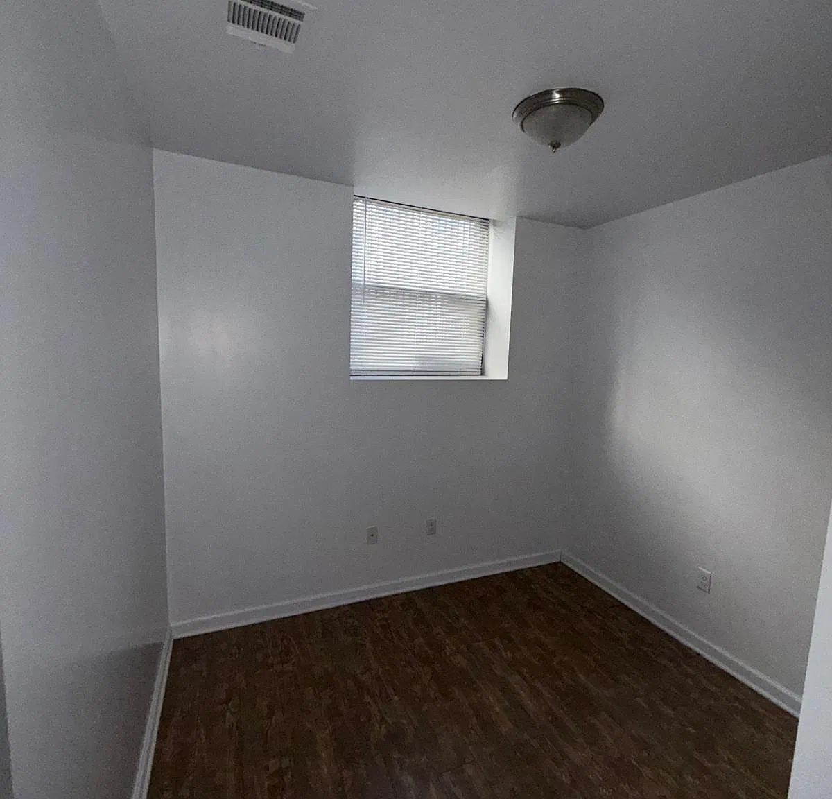 2 bed, 1000 sqft, $1,695 — Photo 3