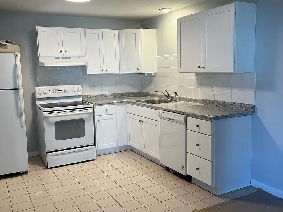 1 Puritan St #9