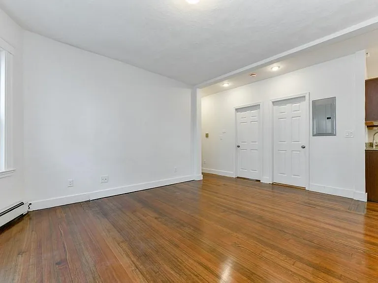 45 Beech Glen St #2 — Photo 7