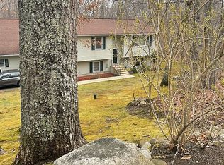 146 Wopowog Rd, East Hampton, CT 06424