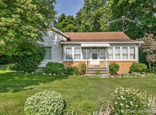 7596 S Vickeryville Rd, Sheridan, MI 48884
