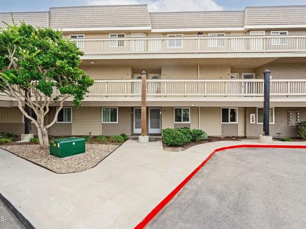 275 E Surfside Dr, Port Hueneme, CA 93041
