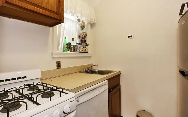 Sold by Keller Williams Realty Landmark | media 27