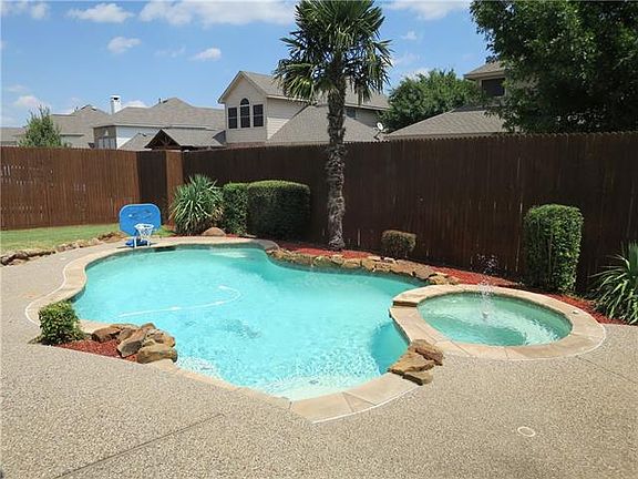 3rd image of 8808 Calistoga Springs Way