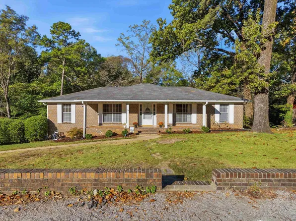 1912 Thornhill Rd, Fultondale, AL 35068