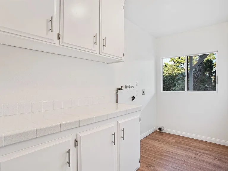 11000 Meadow Glen Way E — Photo 21