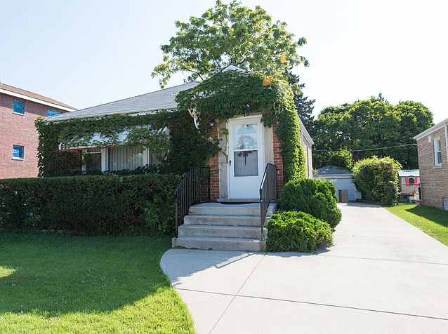 1st image of 3435 N Oketo Ave
