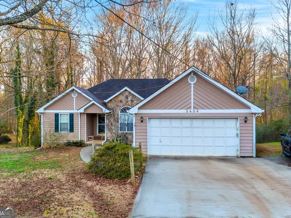 3434 Saddlebrook Dr, Loganville, GA 30052