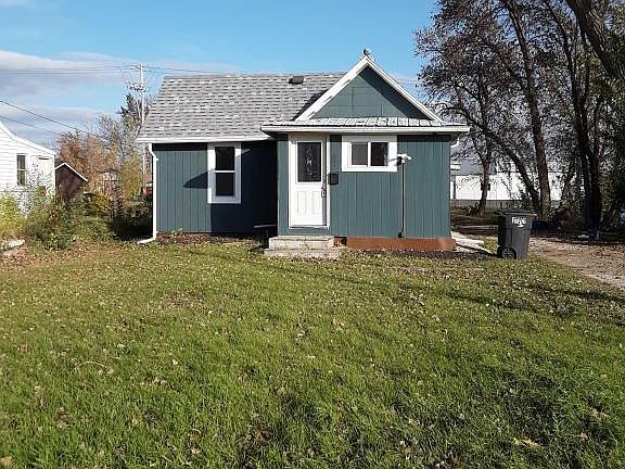 2nd image of 321 19th St N