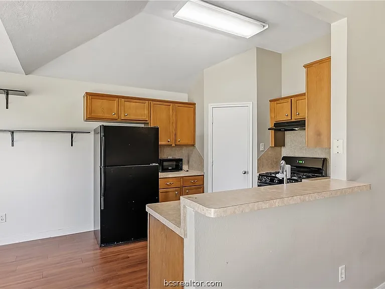 921 Windmeadows Dr — Photo 12