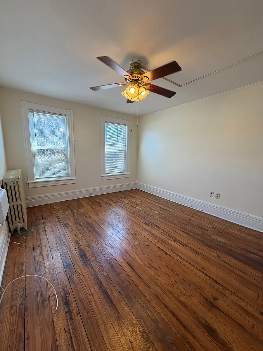 Building Photo - 48 Monmouth St #B