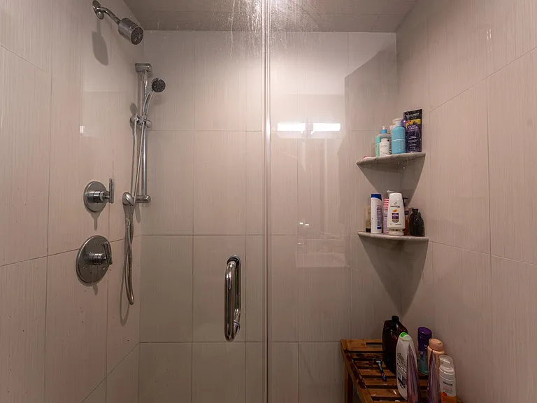 42 Saint Martin St #1 — Photo 20