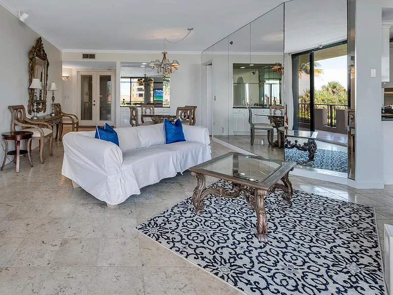 530 Ocean Dr #202 — Photo 5