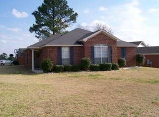 327 Millridge Dr, Millbrook, AL 36054