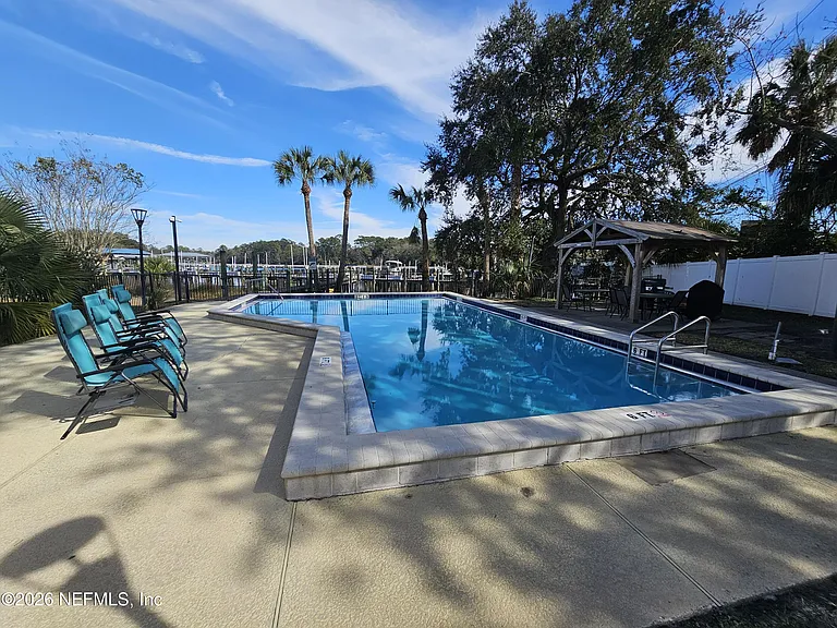 1307 River Hills Cir E #16 — Photo 26