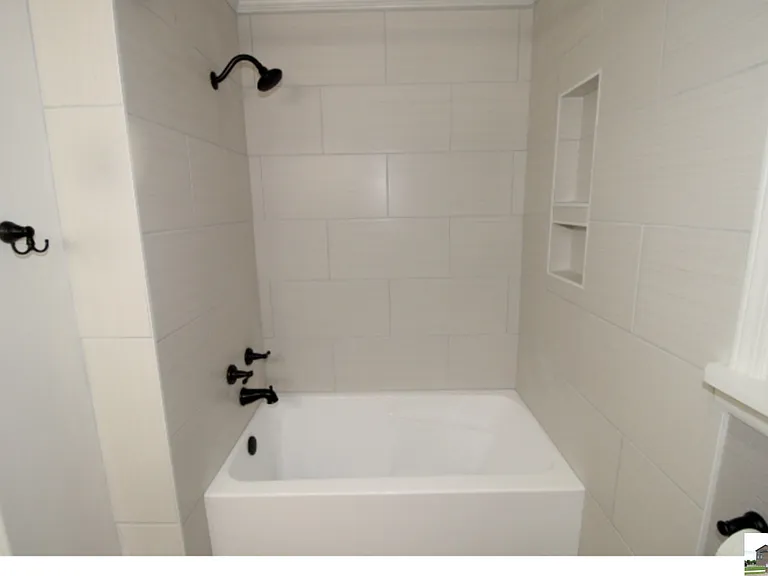 2104 Brantley Ave — Photo 24