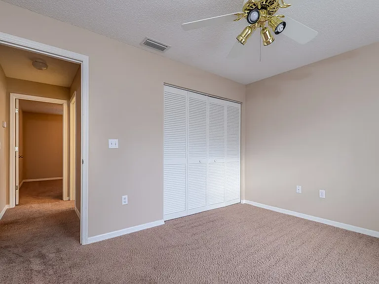 1205 Oak Trace Dr — Photo 13