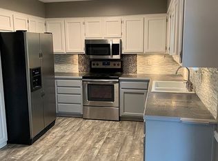 2105 SE 5th St, Lees Summit, MO 64063