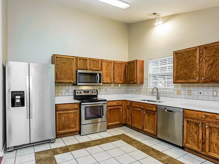 3810 Tyler Bluff Ln — Photo 7