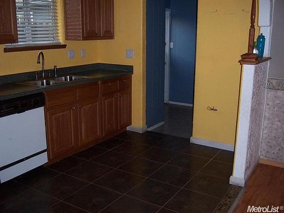 5th image of 7021 Alcott Dr