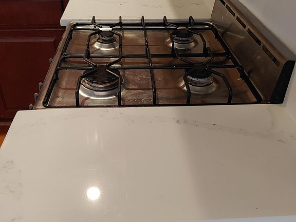 3rd image of 307 Pine St APT 2R