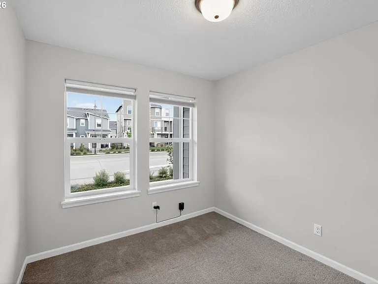 8176 SE Blanton St — Photo 11