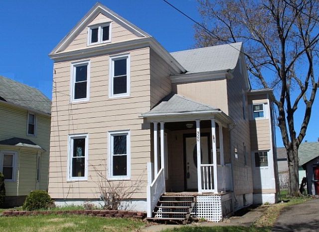 1st image of 520 Elizabeth St