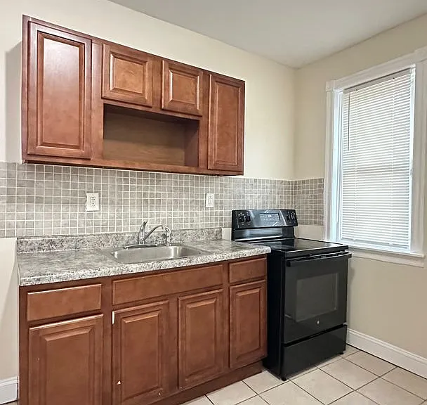 2033 S 57th St — Photo 12