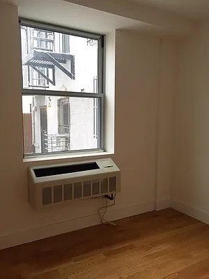 Rented by Rapid Realty Cobble Hill | media 27