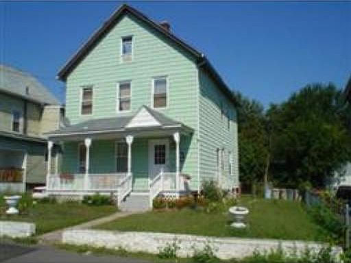 2nd image of 22 Vernon St