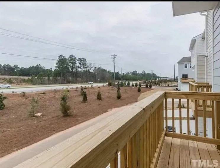 1018 Salt Glaze Ln — Photo 11