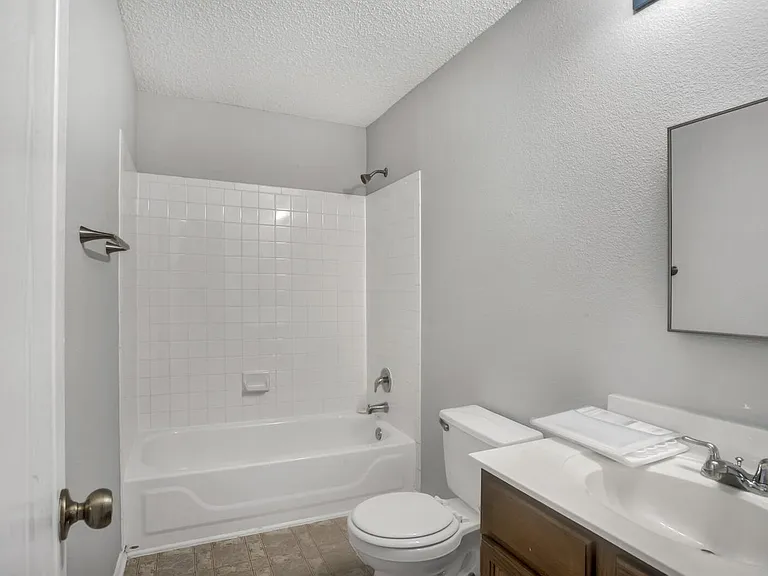 7900 Bramble Bush Dr — Photo 19