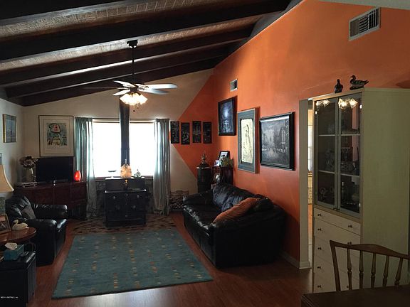 4th image of 8615 Bluebell Ln