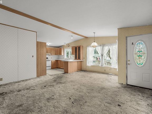 3rd image of 5300 NE 75th Ave
