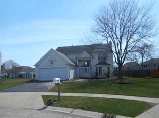 917 Annandale Dr, Elgin, IL