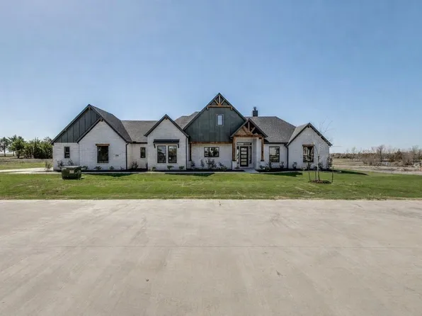 820 Evergreen Way, Nevada, TX 75173