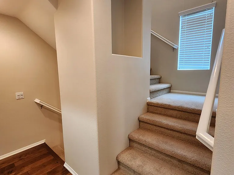 969 S Bluff Rd — Photo 18