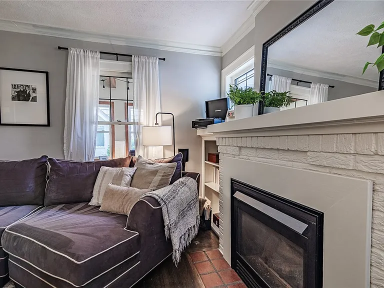 90 Elmcroft Rd — Photo 17