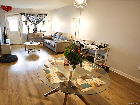 2nd image of 685 Success Ave Unit 7