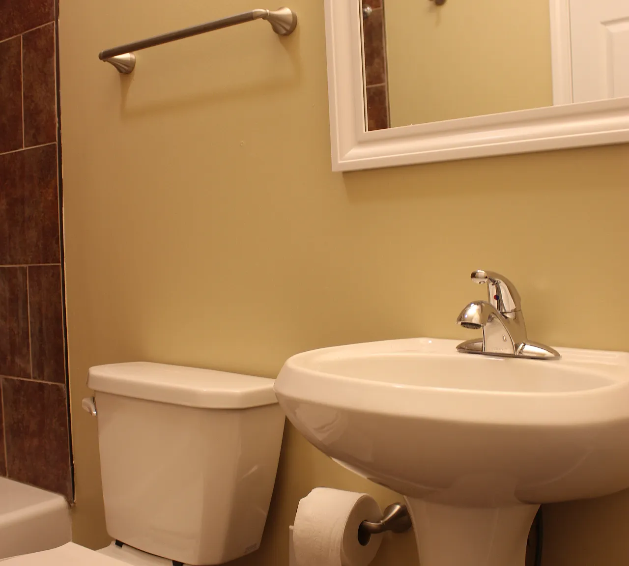 107 Burley Avenue - 1 — Photo 3