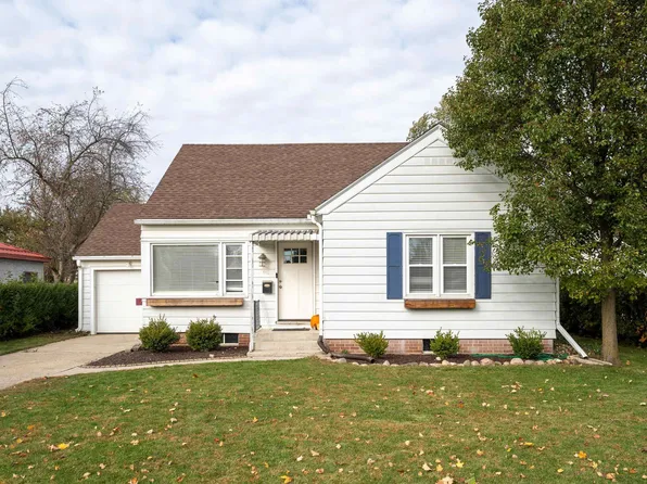 918 E 5th St, Auburn, IN 46706