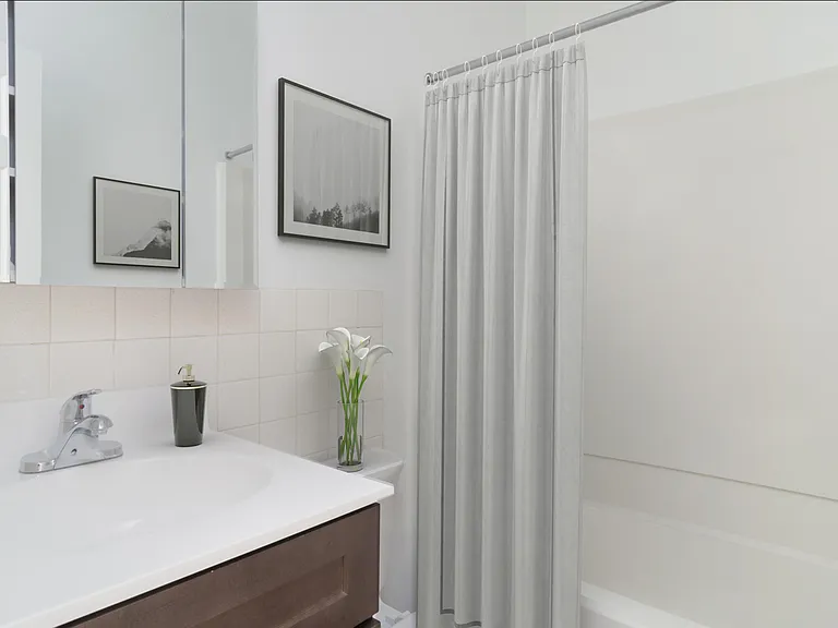 Pembroke Place Apartments — Photo 5