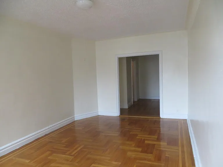 2148 Barnes Ave #112 — Photo 3
