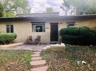 114 Upper Ranchitos Rd, Taos, NM 87571