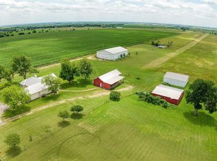 1005 E Buttercup Rd, Taylor, TX 76574