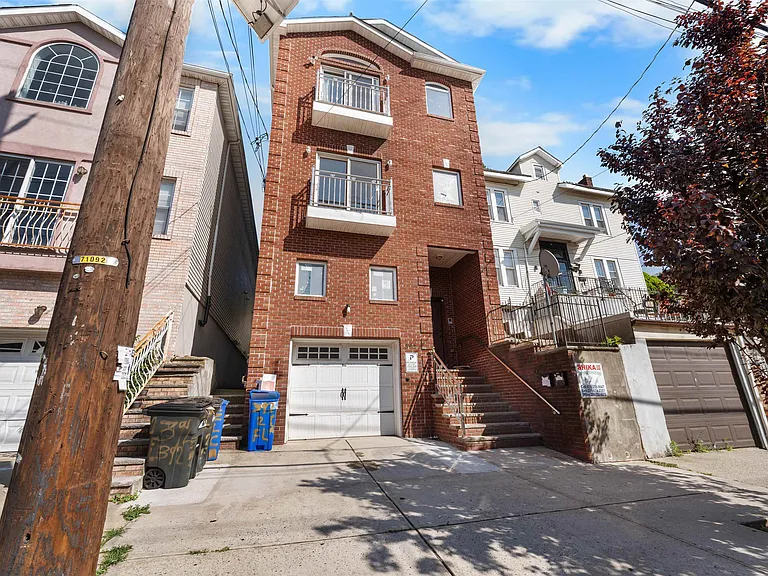 392 Liberty Ave #1 — Photo 1