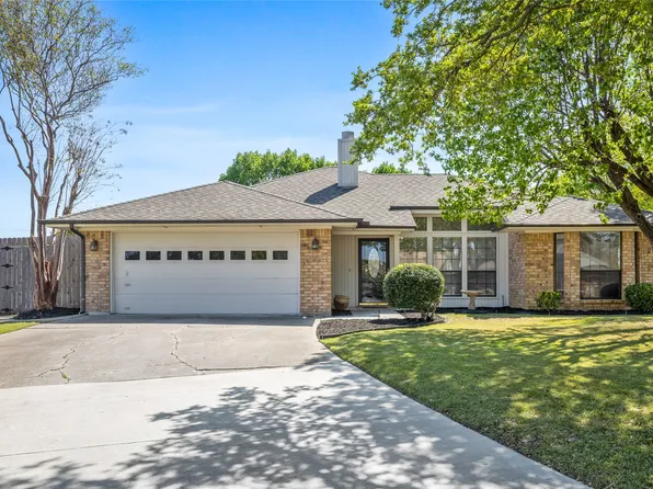 5 Sundance Ct, Trophy Club, TX 76262