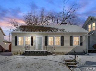 410 Bellefontaine St, Wapakoneta, OH 45895