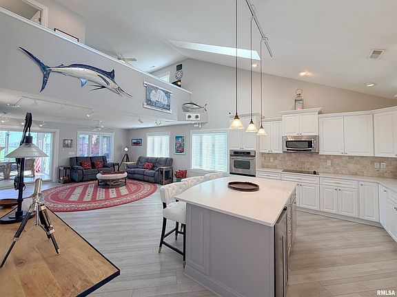 4th image of 600 Harbor Pointe Dr