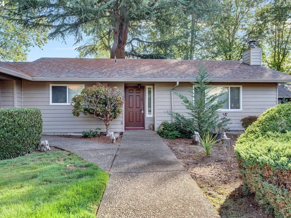 11299 SW Springwood Dr, Tigard, OR 97223